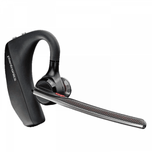 Wireless Headset with Multiple Microphones for Noise Cancelling