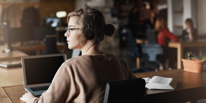 Yealink WH68 ANC DECT wireless headset - Hybrid Working